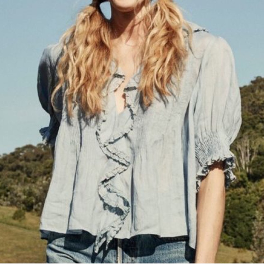 Doen Henri Top in French Blue. DÔEN size small.